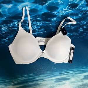 👙Tommy Hilfiger White Bra 34C